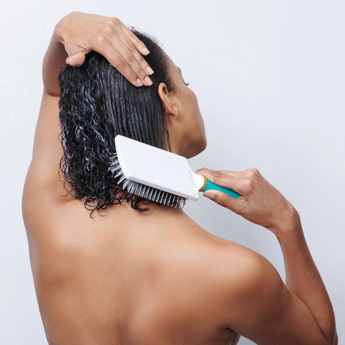 MOROCCANOIL CERAMIC PADDLE BRUSH