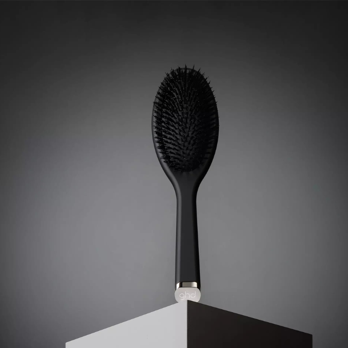 GHD The Dresser Oval Dressing Brush bristle detail