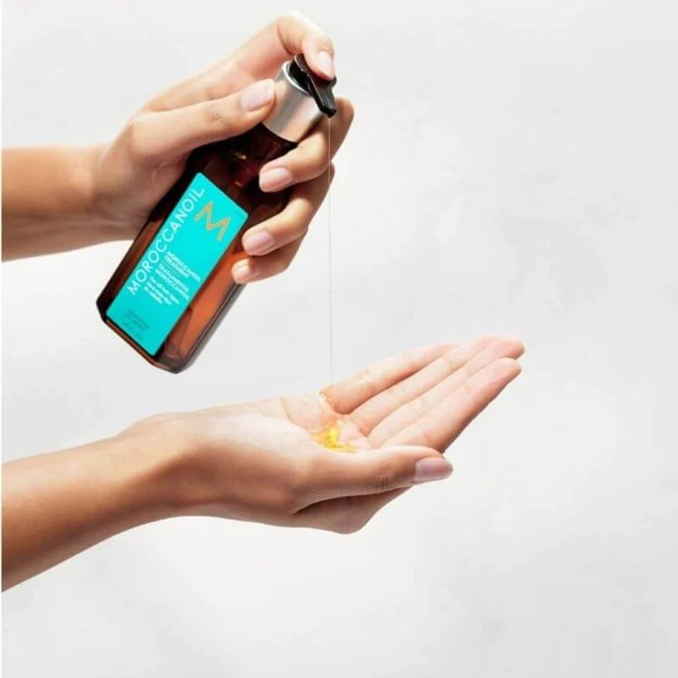 Moroccanoil Treatment oil texture close-up