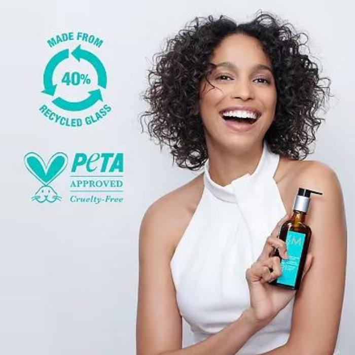 Moroccanoil Treatment results on frizz-free hair