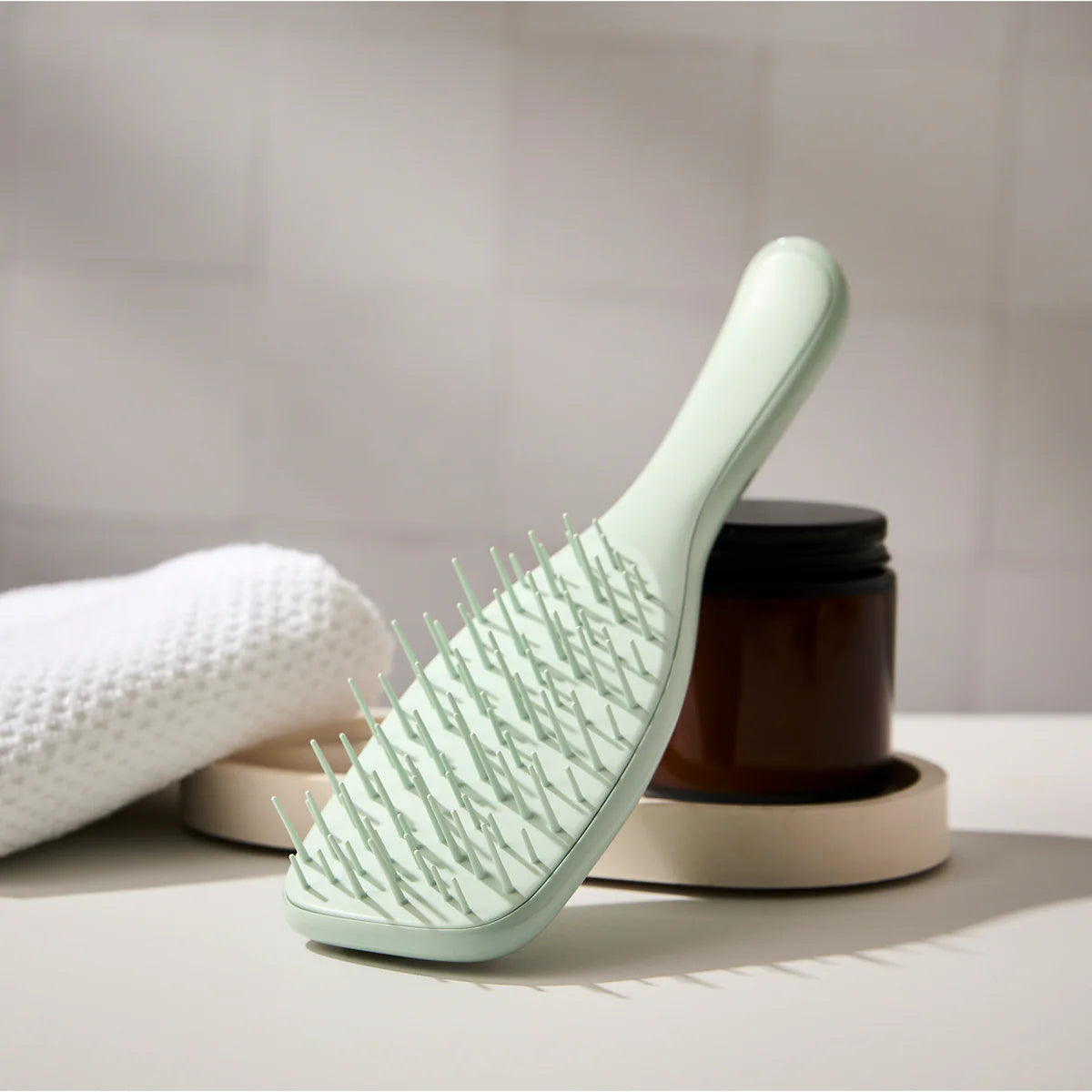 Tangle Teezer Ultimate Detangler Extra Gentle hairbrush in Eucalyptus