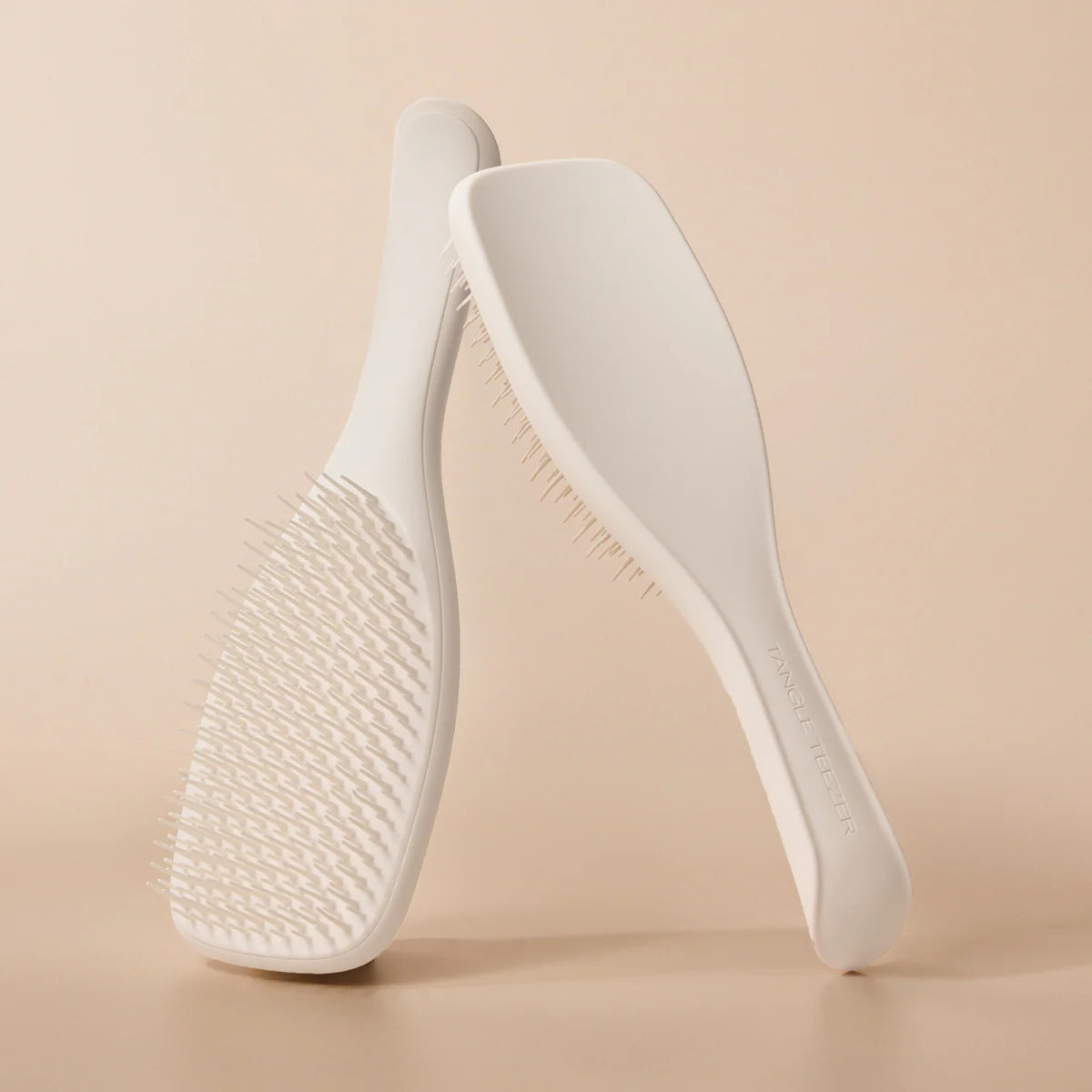 TANGLE TEEZER The Ultimate Detangler Matte Porcelain Cream
