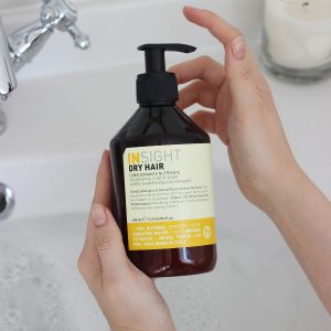 INSIGHT Dry Hair Nourishing Shampoo 400ml